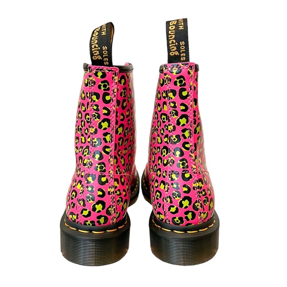Dr. Martens 1460 Leopard Smooth Leather Lace Up Boots, size 7, New in Box - Picture 5 of 12